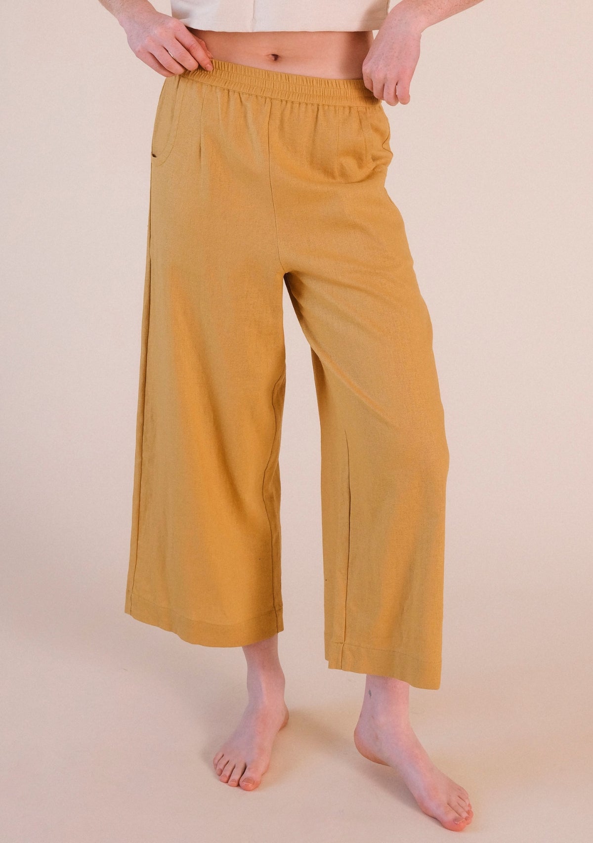 women's size-inclusive wide leg cropped linen pant in color gold size XS-3X