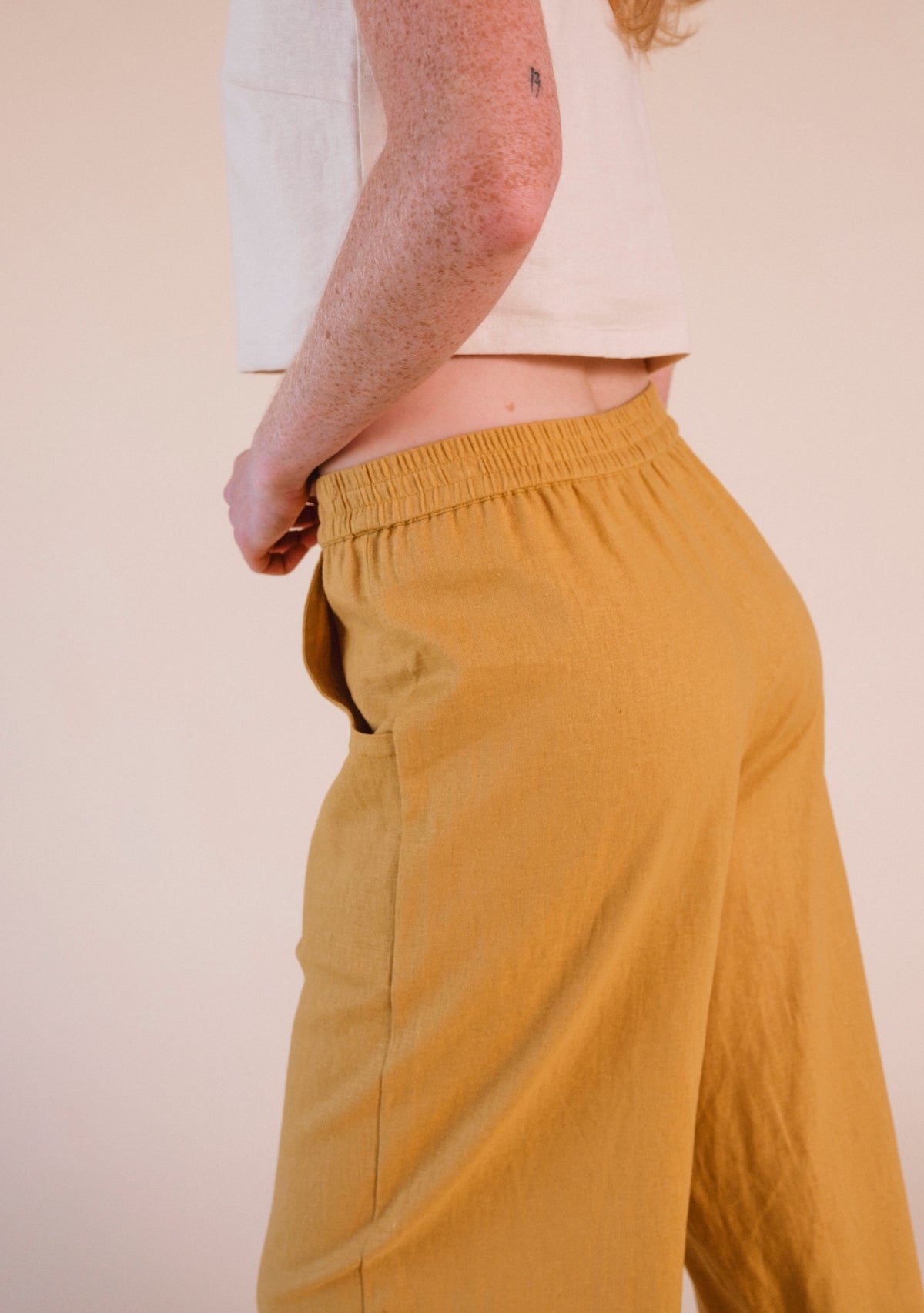 women's size-inclusive wide leg cropped linen pant in color gold size XS-3X