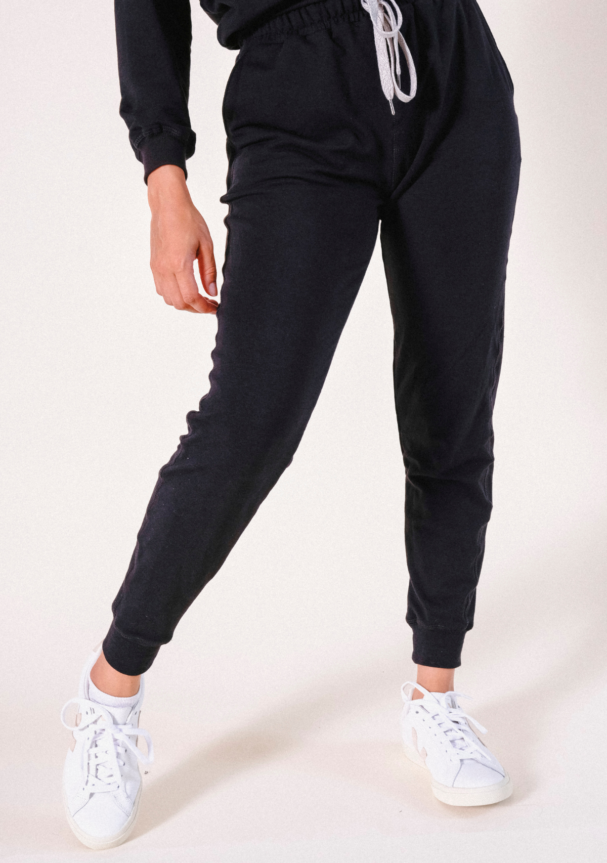 Women's organic cotton joggers sweatpants - black