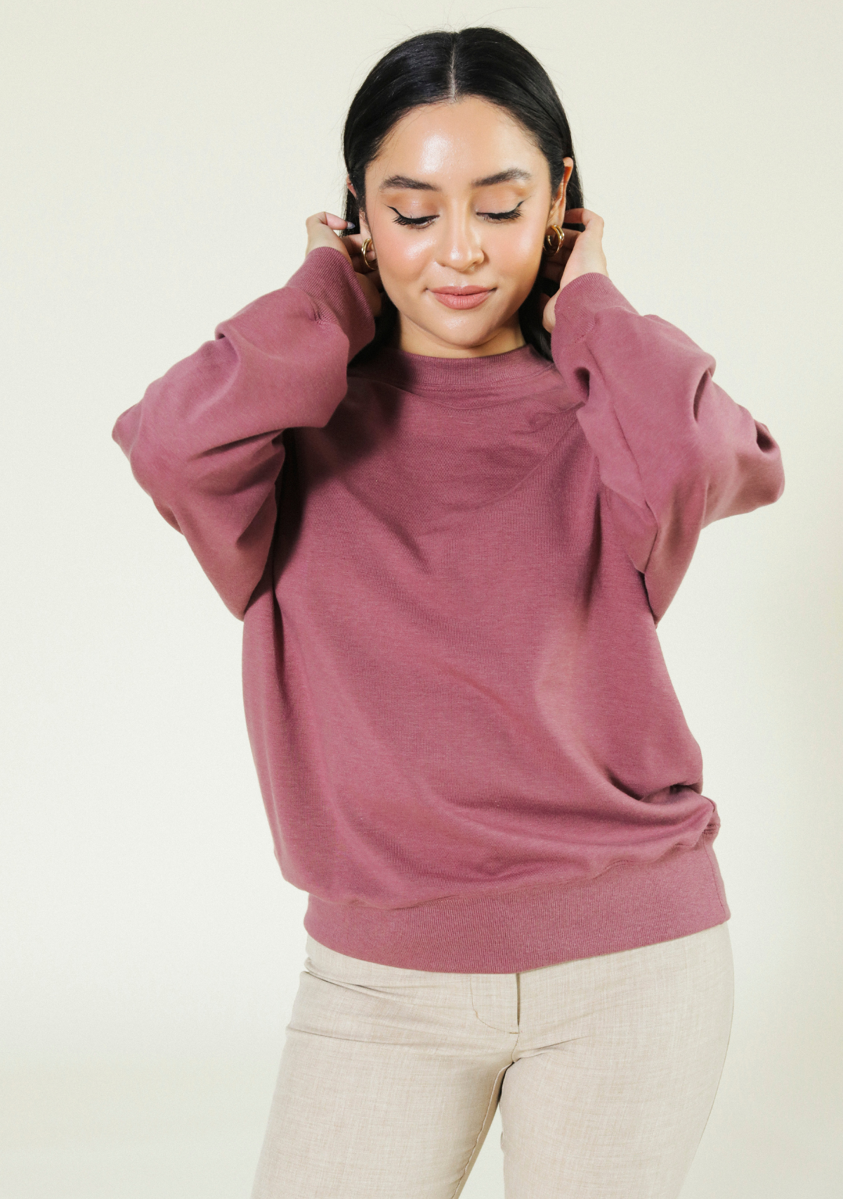 Our Gabbie Oversized Crew Sweatshirt is made from a premium blend of Organic Cotton and Tencel™ Fleece. Sizes XS-3X Sustainable Sweatshirt