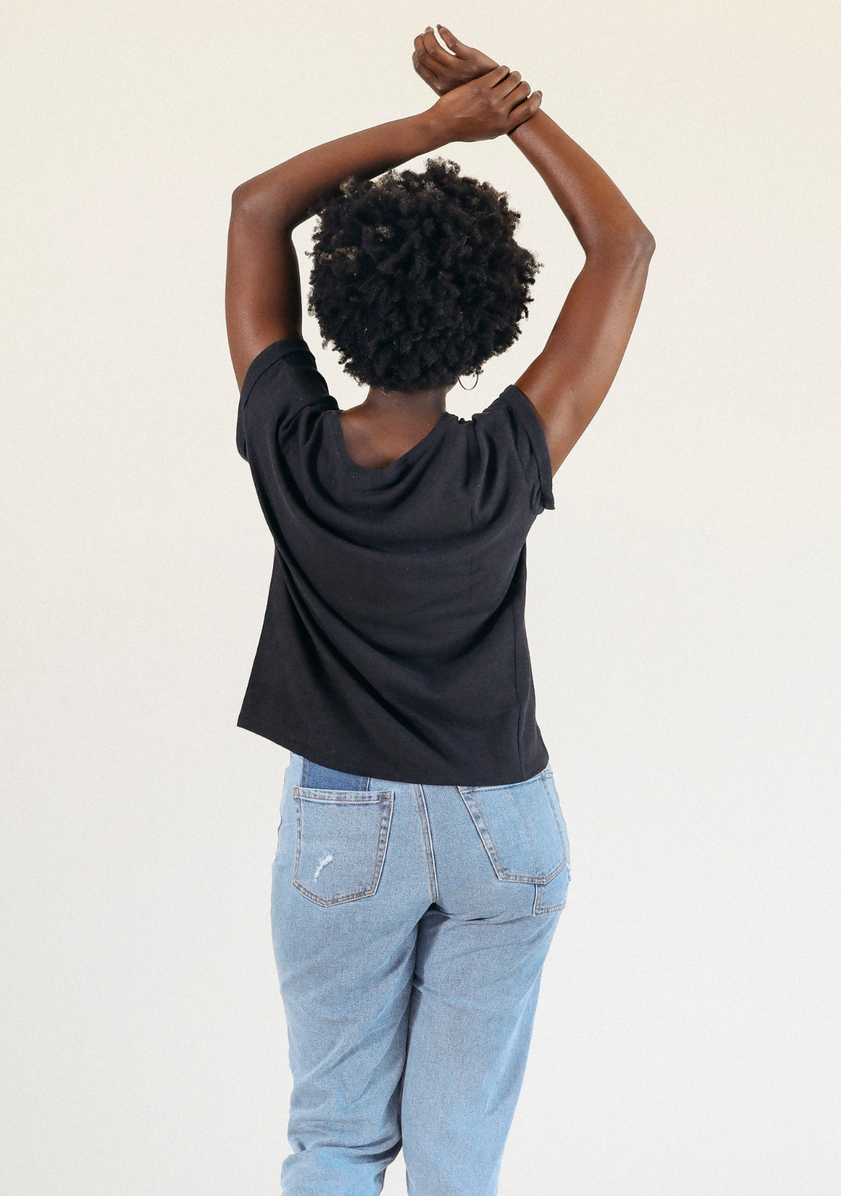 Size-inclusive hemp and organic cotton tee for women