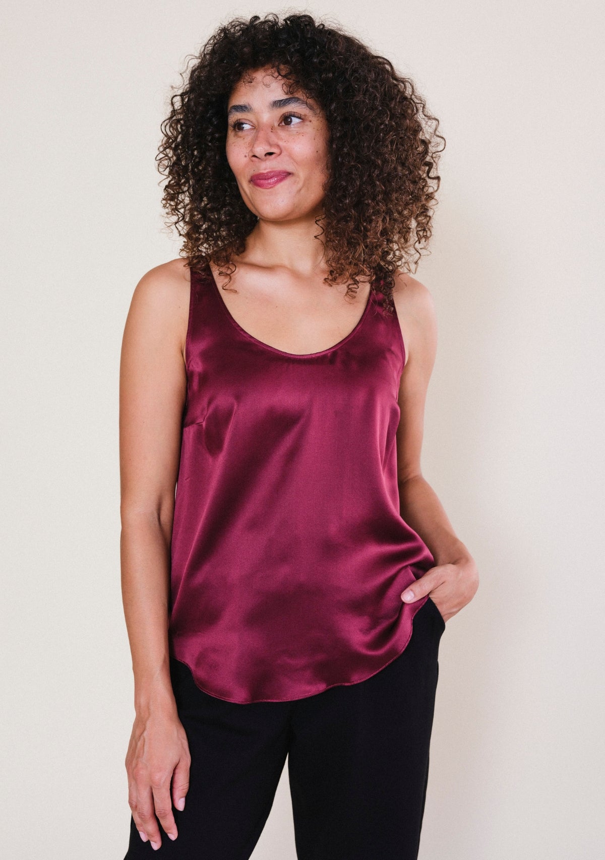 Poplinen Isa silk tank top in Port burgundy with flattering neckline, bust darts and softly curved hem