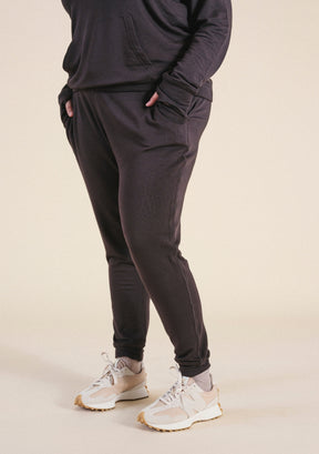 Classic Cuffed Women's Joggers in dark brown. Drawstring and side slit pockets. Made in sizes XS-3X 