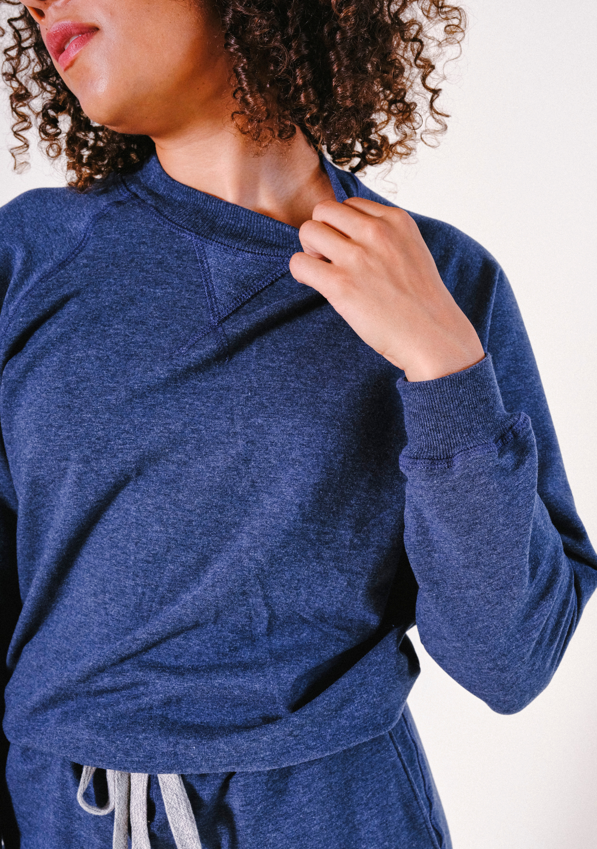 Women's Raglan Organic Cotton + Tencel™ Sweatshirt - Heather Lake XS-3X