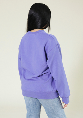 Our Gabbie Oversized Crew Sweatshirt is made from a premium blend of Organic Cotton and Tencel™ Fleece. Sizes XS-3X Sustainable Sweatshirt Periwinkle ethically made.